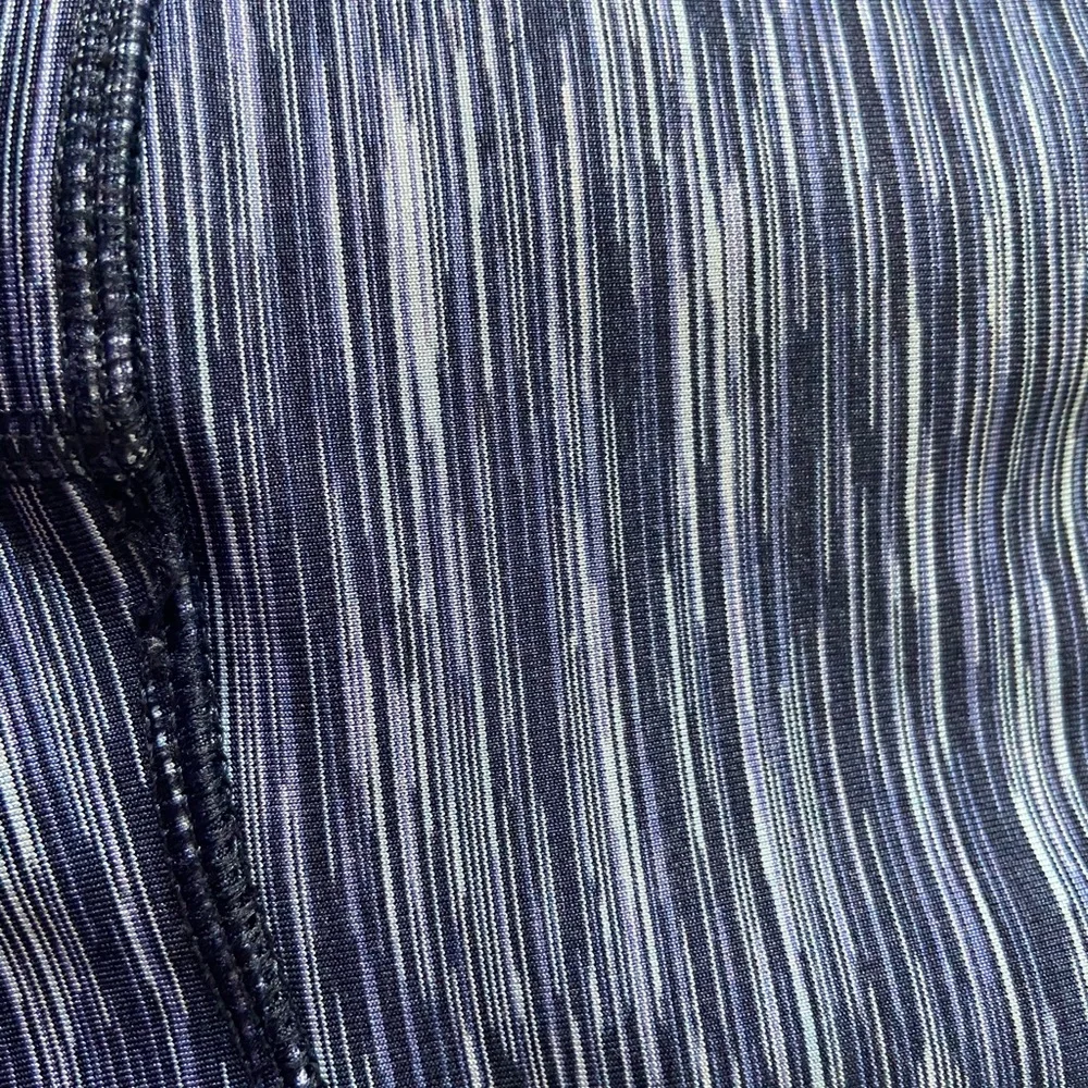 Old Navy Blue Striped Leggings - Picture 2 of 3